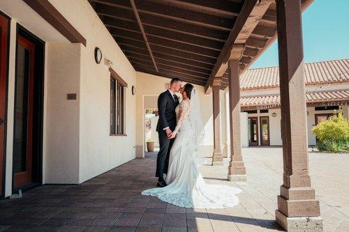 mobile - carousel-hero-element image-5