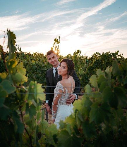 mobile - carousel-hero-element image-1