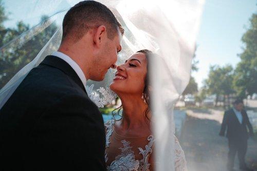 mobile - carousel-hero-element image-3